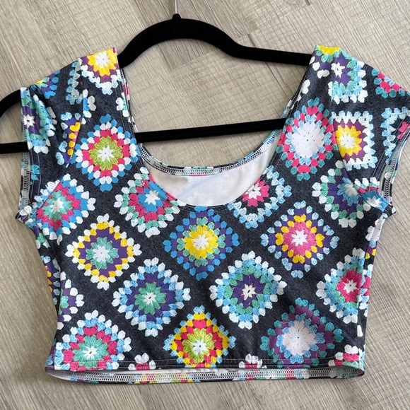 Blackmilk Tops - Blackmilk “Quilted” crop top